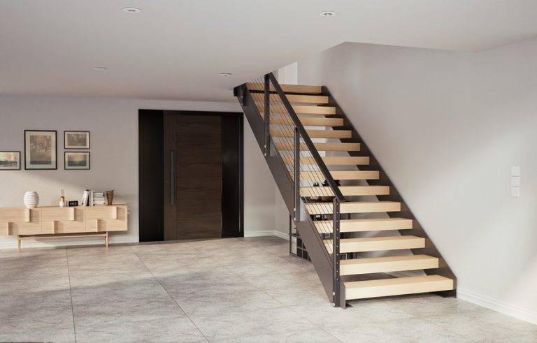 Double stringer stairs with steel plate