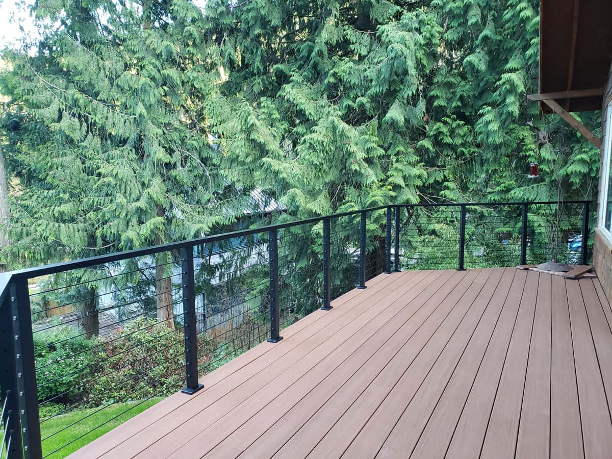 black-deck-cable-railing