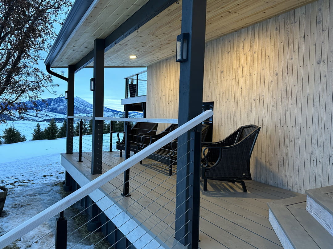 exterior-deck-railing