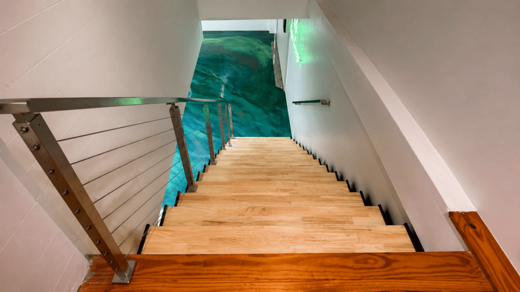 02-Zigzag-Stairs-With-Brushed-Railing